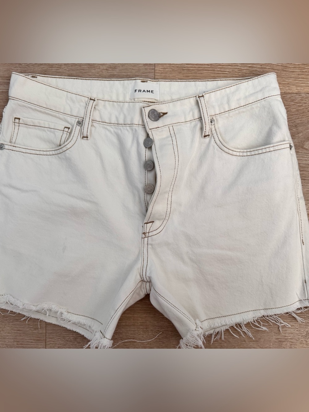 Frame Shorts 
Frame Le slouch Bermuda